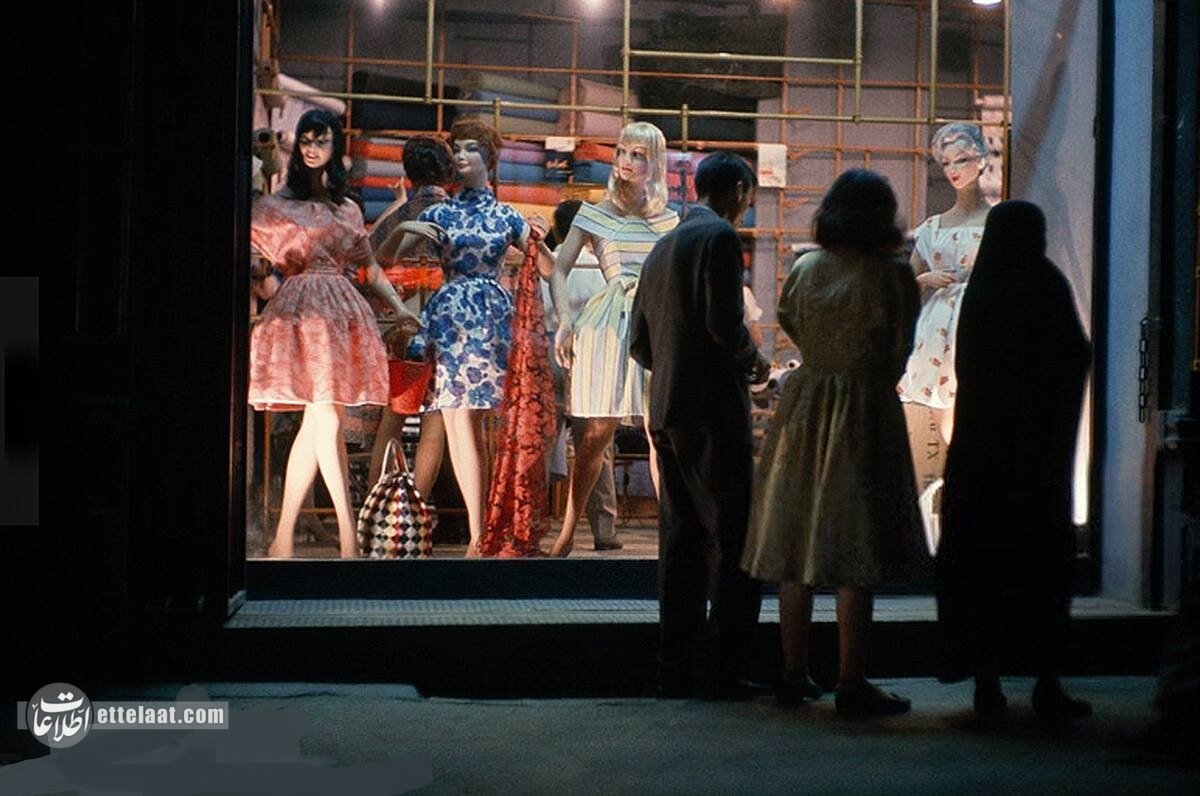 پاتوق شیک‌پوشان تهران در خیابان لاله‌زار لو رفت! +عکس