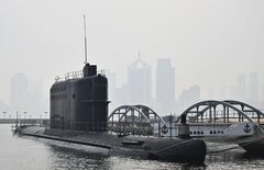 رصد زیردریایی‌های چین برای آمریکا  ۱۲۰۰۰۰۰۰۰۰۰ دلار آب می‌خورد!