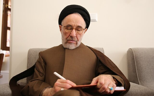 خاتمی: باید از امضای تفاهمنامه ایران و آمریکا خشنود بود خاتمی: باید از امضای تفاهمنامه ایران و آمریکا خشنود بود