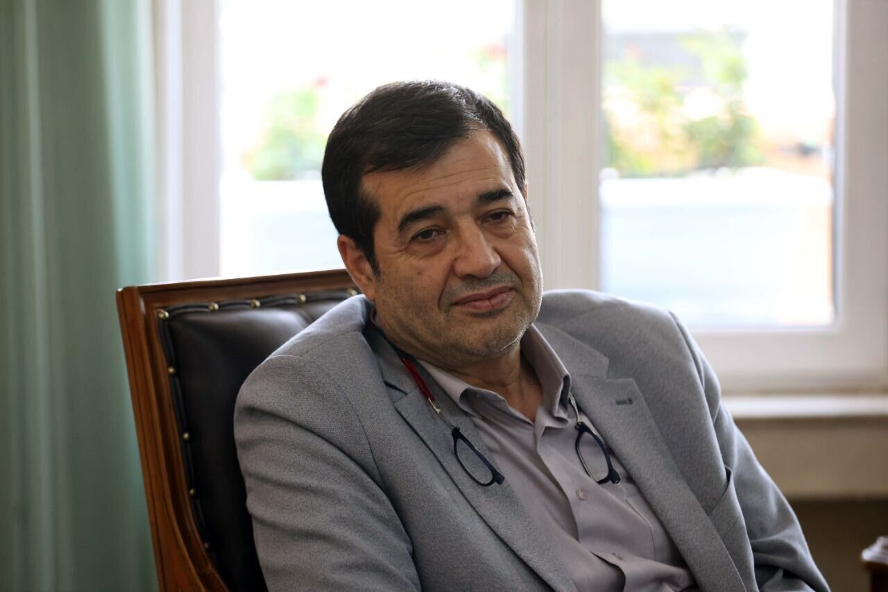 احمد دنیامالی، وزیر ورزش و جوانان
