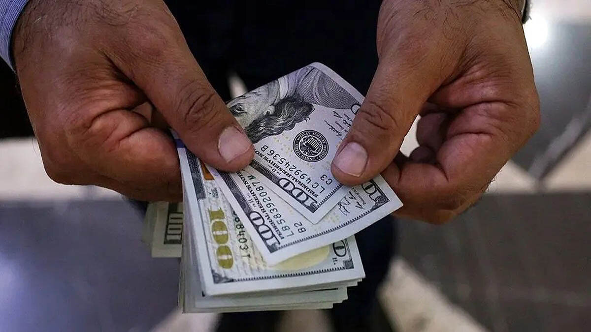 صعود دوباره قیمتها در بازار ارز/ قیمت دلار فردا ۲۳ مهر افزایش پیدا میکند؟
