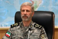 فرمانده کل ارتش شرط بازگشایی تنگه هرمز را اعلام کرد/ ارتش و سپاه آماده و منتظر دشمن هستند