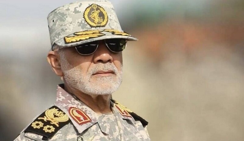 سرلشکر عبداللهی هشدار داد: دشمنان از هرگونه خطای محاسباتی پرهیز کنند سرلشکر عبداللهی هشدار داد: دشمنان از هرگونه خطای محاسباتی پرهیز کنند