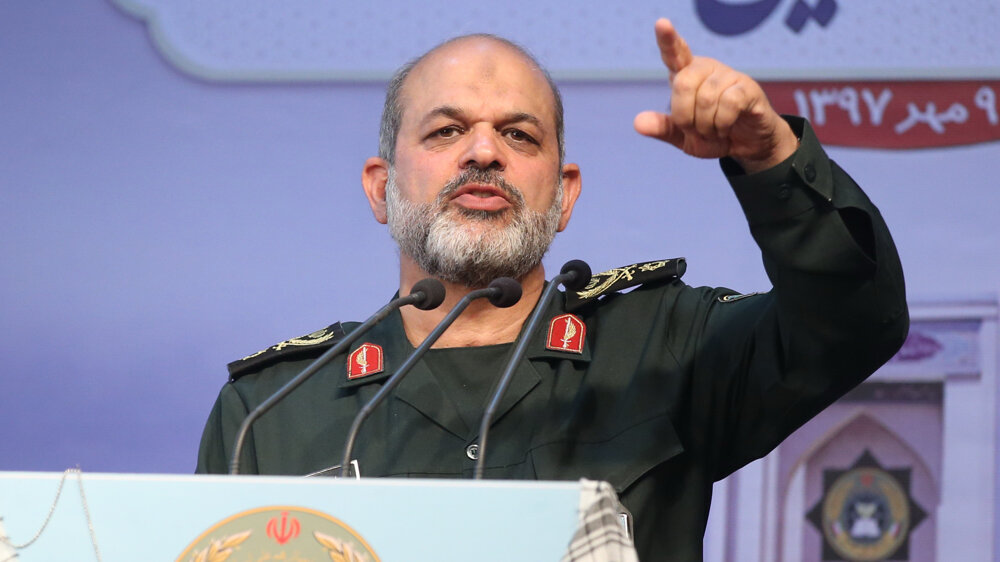 فرمانده کل سپاه: مسلح‌ترین ارتش تاریخ را به زانو در آوردیم