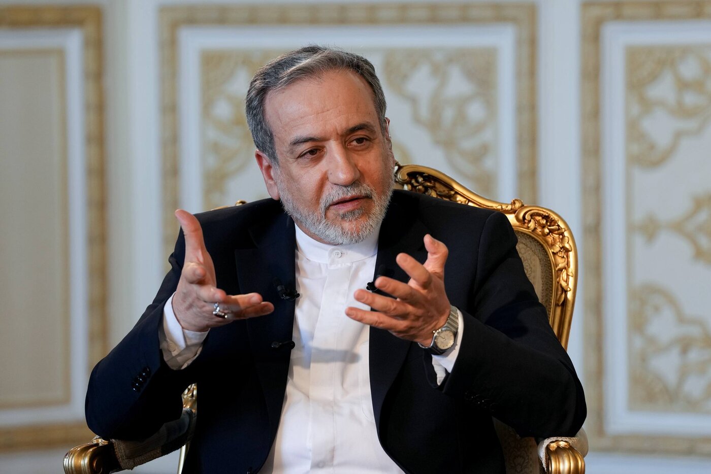 وزیر خارجه ایران با همتای اماراتی تلفنی گفتوگو کرد وزیر خارجه ایران با همتای اماراتی تلفنی گفتوگو کرد