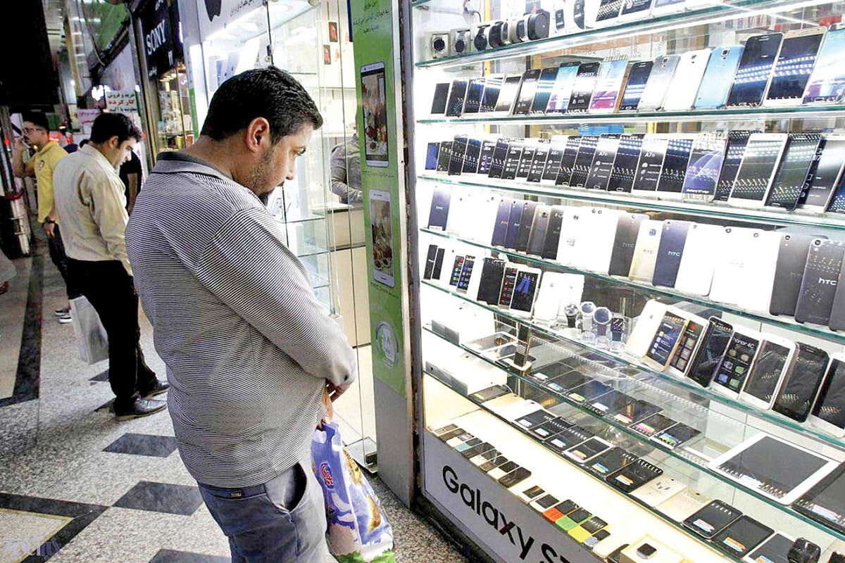 بازار با کمبود جدی تلفن همراه مواجه است؟
