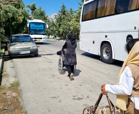 اعزام ۷۵ زائر اولی دارای معلولیت کرمانشاه به مشهد مقدس