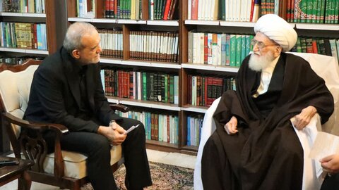 تذکر آیت‌الله نوری همدانی به صداوسیما: از بیان سخنان ناامیدکننده پرهیز کنید