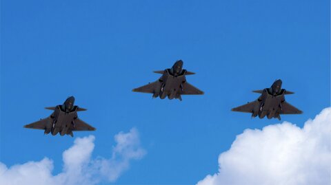آسمان جهان در تسخیر ۵۰۰ تا ۶۰۰ جنگنده نسل پنجم چینی است؛ رقابت نزدیک با F-35 آمریکا