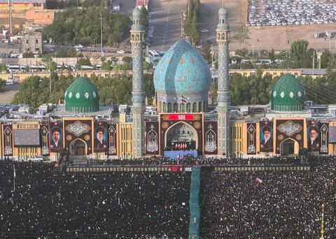 رستاخیز قم در بدرقه رهبر شهید؛ نماز تاریخی آیت‌الله جوادی آملی در جمکران اقامه شد
