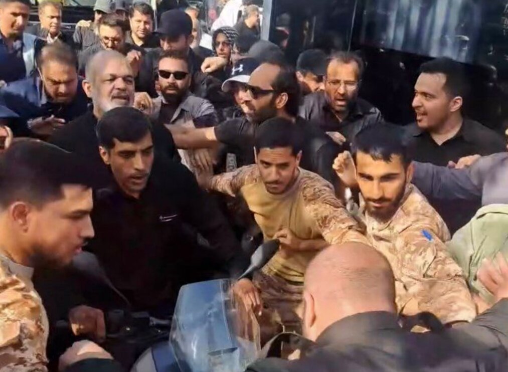 موتورسواری فرمانده سپاه در خیابانهای اطراف مصلی +تصاویر