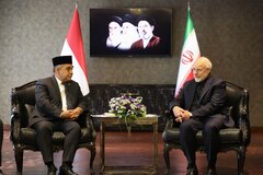 قالیباف: یقه آمریکا را رها نمی‌کنیم/ افرادی می‌توانند مذاکره کنند که آماده جنگ باشند