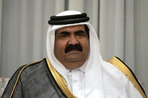 پیکر امیر سابق قطر پس از اقامه نماز به خاک سپرده شد +ویدیو