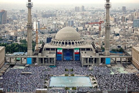 شعار علیه رئیس‌جمهور در مصلی تهران +ویدیو