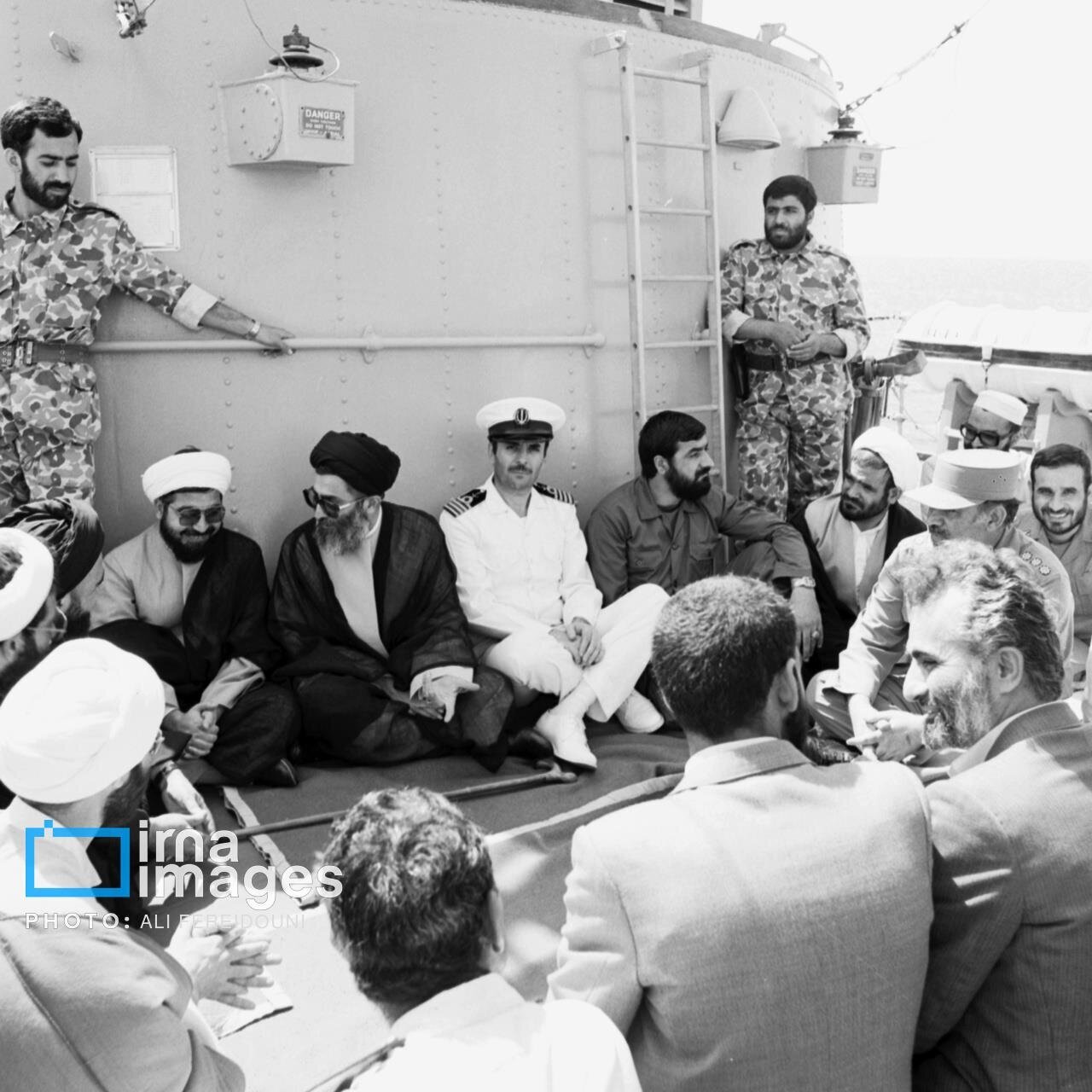 حسن روحانی و رهبر شهید انقلاب