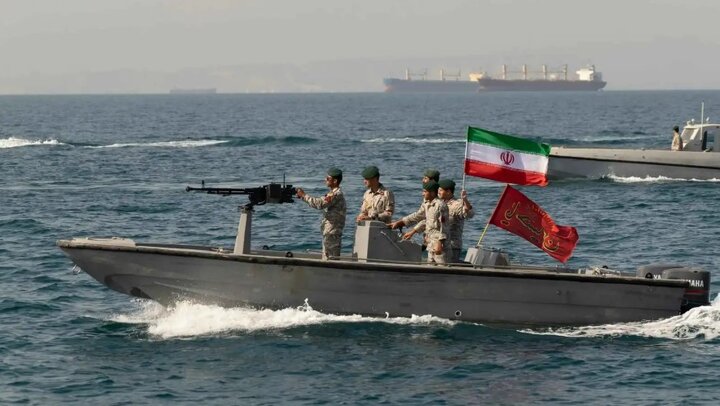 توافق ایران و عمان بر سر تنگه هرمز؛ ترامپ آماده تسلیم بزرگ می‌شود؟