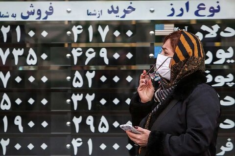 دلار هم‌چنان می‌تازد!