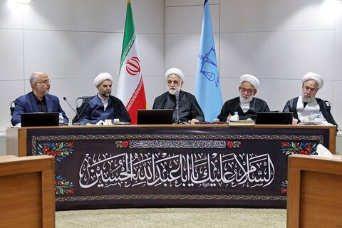 رئیس قوه قضاییه: راه حرکت مسئولان به سمت فساد باید بسته شود