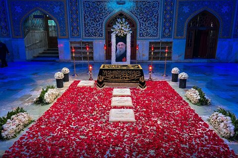 حرم رضوی مهیای برگزاری مراسم چهلم «رهبر شهید امت»