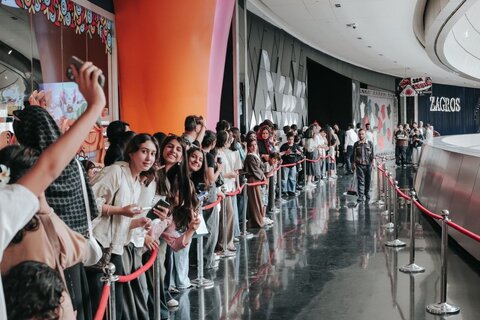 فیلترینگ و محدودیت جلودار نسل جوان نیست؛ با یک اشاره هزاران نفر جمع می‌شوند