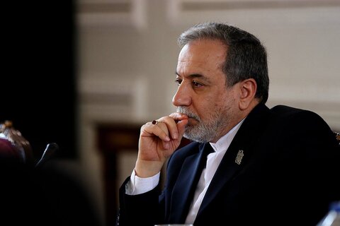 سیدعباس عراقچی: ایران و عمان در مراحل پایانی مذاکرات قرار دارند