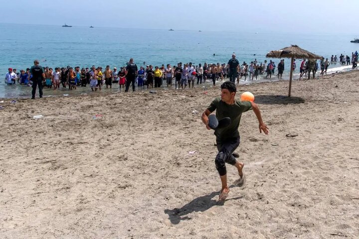 هجوم هزاران مهاجر از مراکش به اسپانیا