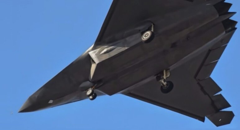 جنگنده نسل ششم چین چهار سال زودتر از F-47 آمریکا به پرواز درمیآید