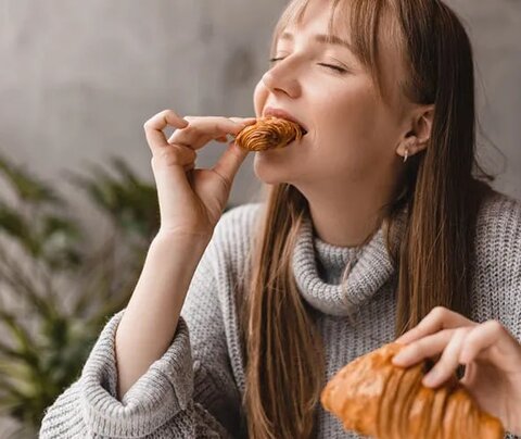 چگونه پرخوری عصبی و اضافه‌وزن خود را کنترل کنیم؟