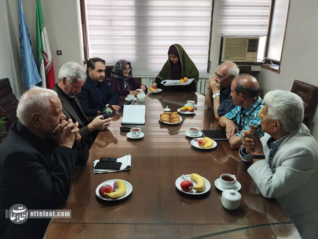 تصاویری از قدیمی ترین خبرنگاران مشهد!