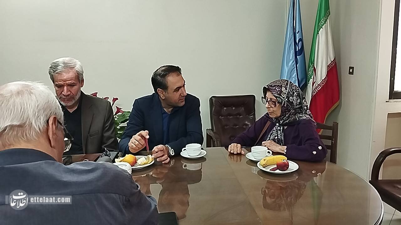 تصاویری از قدیمی ترین خبرنگاران مشهد!