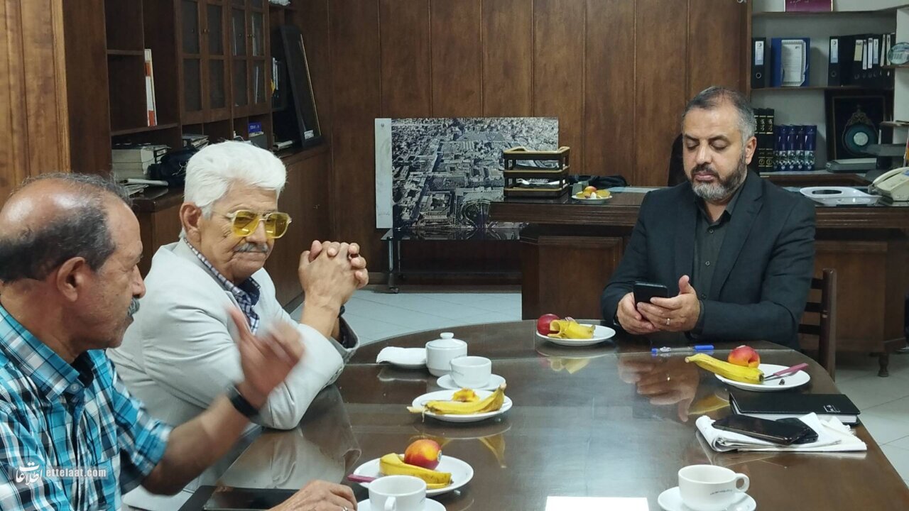 دو برنامه سرپرستی روزنامه اطلاعات در مشهد برای بهره‌گیری از تجربه پیشکسوتان