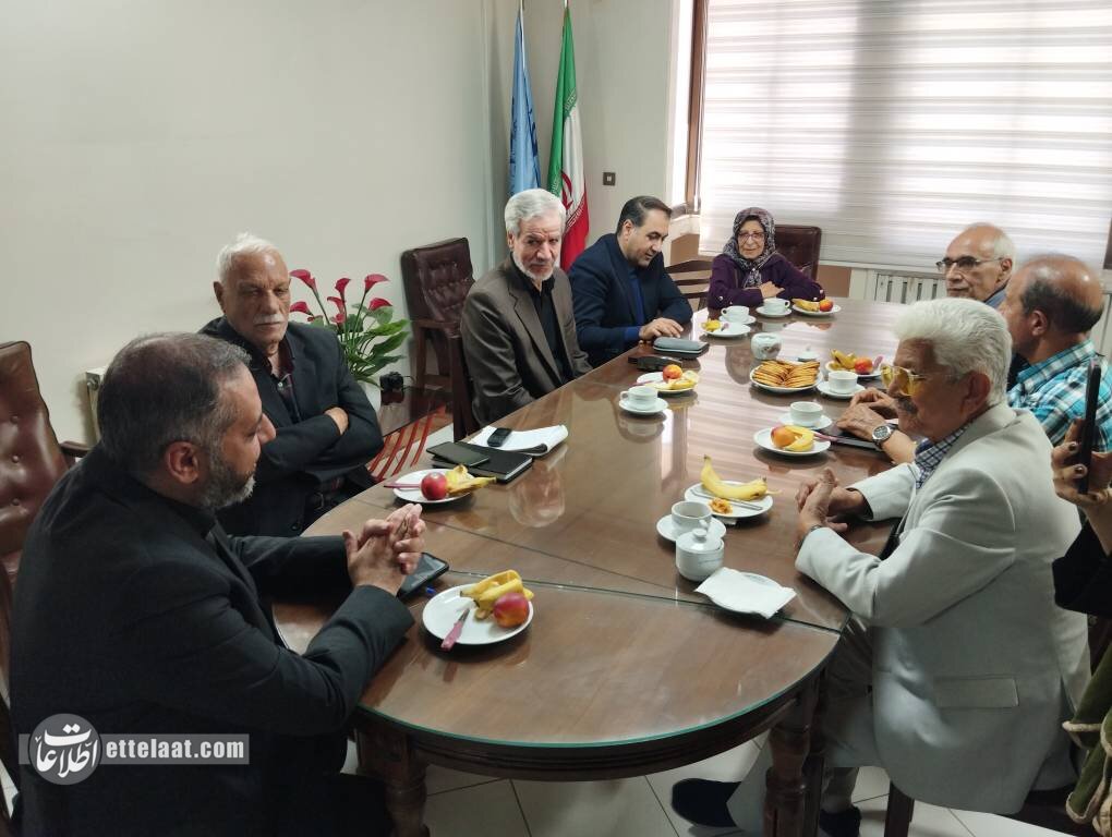 دو برنامه سرپرستی روزنامه اطلاعات در مشهد برای بهرهگیری از تجربه پیشکسوتان