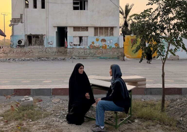 گزارش خبرنگار بیبیسی از سفر با قطار به میناب؛ همه در ایران سوگوار کشتههای جنگ هستند