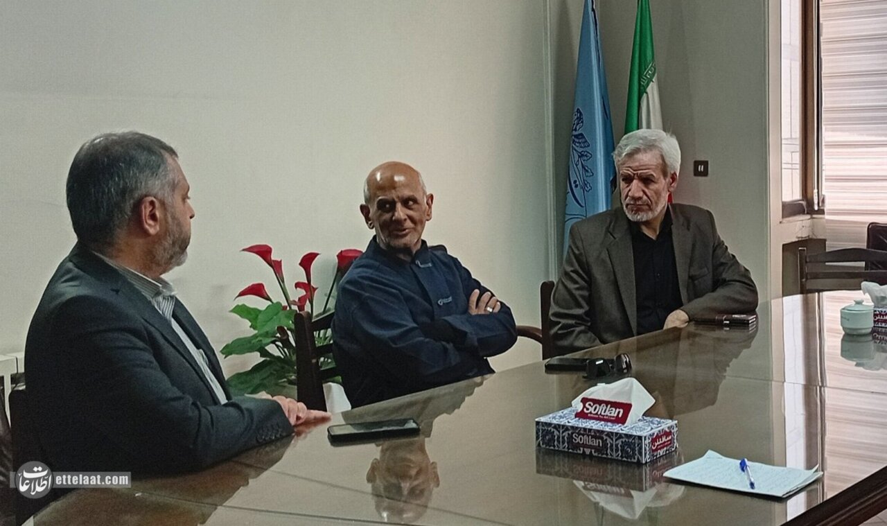 تقدیر از نقش تاریخی روزنامه اطلاعات در پوشش رویدادهای خراسان رضوی