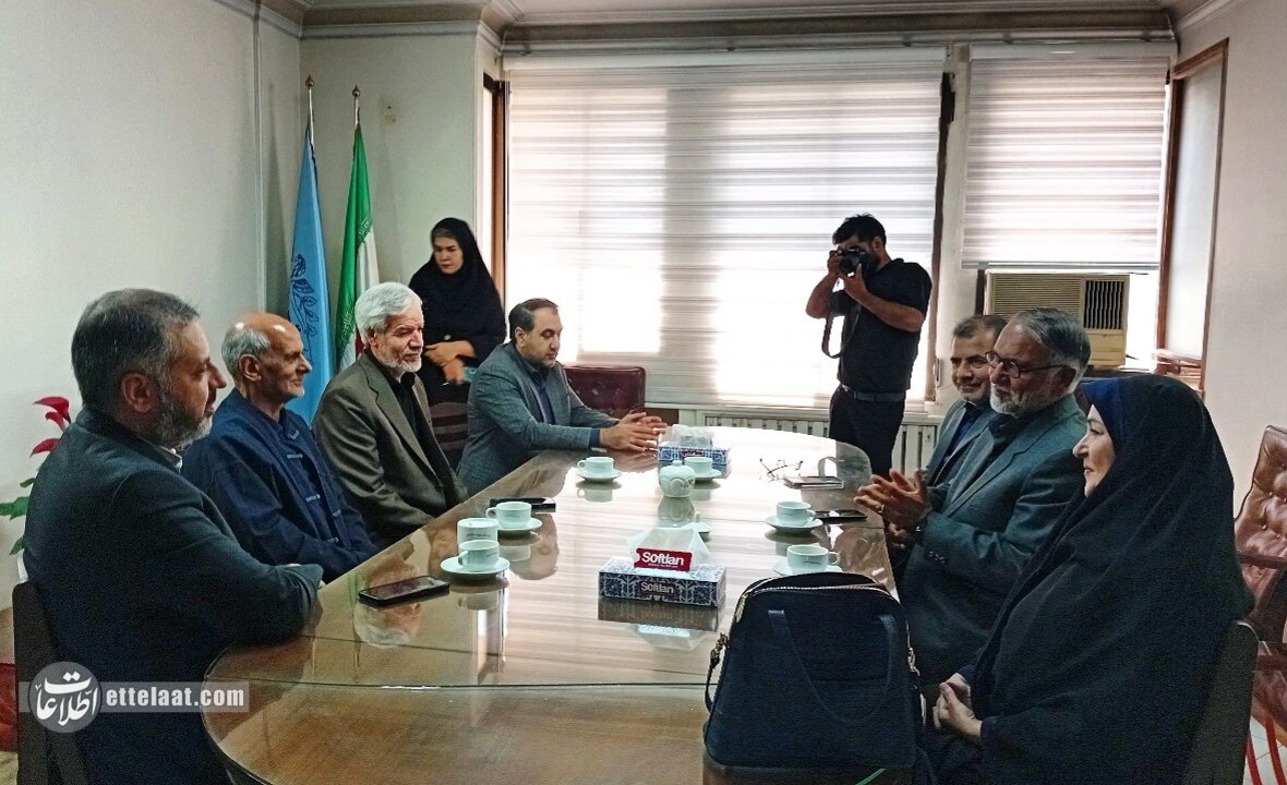 تقدیر مدیرکل ارشاد خراسان رضوی از نقش تاریخی و پیشگامانه روزنامه «اطلاعات» در پوشش رویدادهای استان