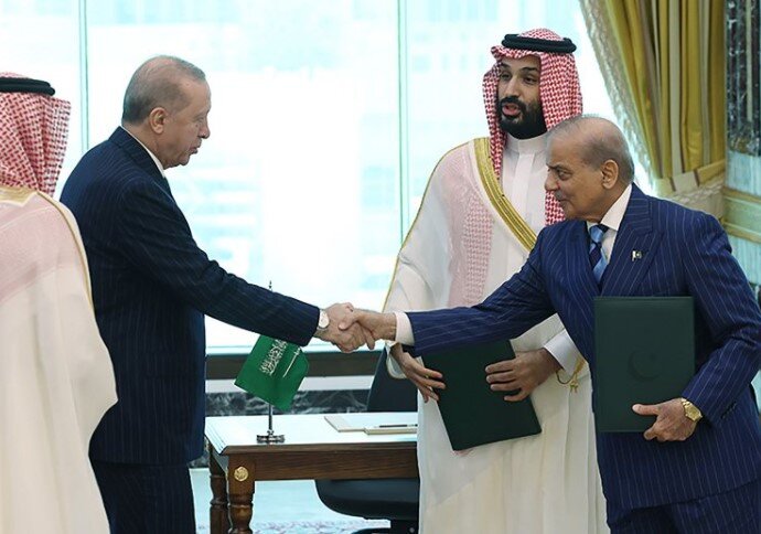 جایگاه ایران در پیمان مکه؛ آیا تهران از یک فرصت تاریخی محروم می‌شود؟