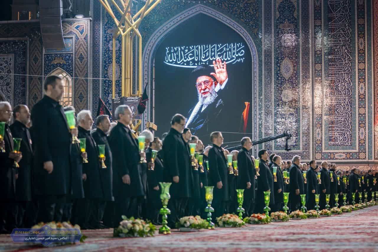 تصاویری از گل‌آرایی برای آیین خطبه‌ خوانی شب شهادت امام رئوف