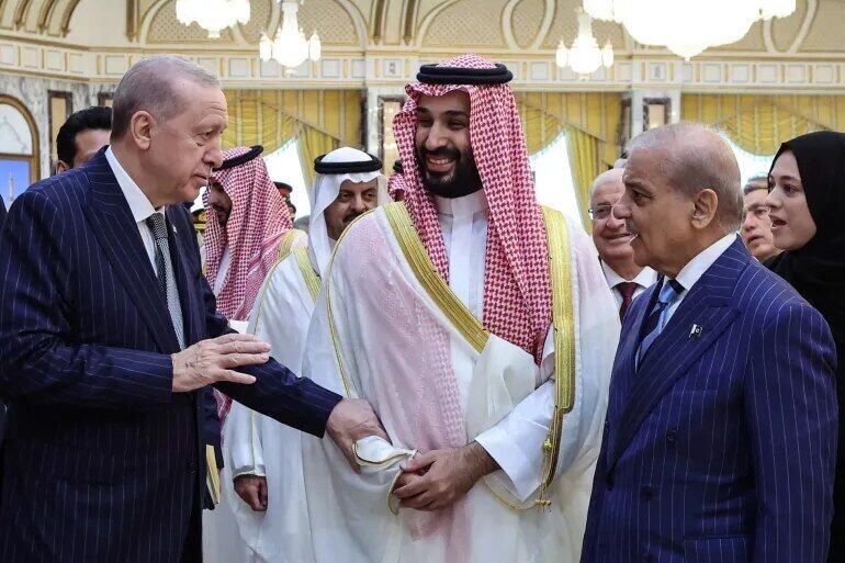 نخستین آزمون «توافق مکه»؛ ترکیه و پاکستان وارد جنگ علیه یمن می‌شوند؟