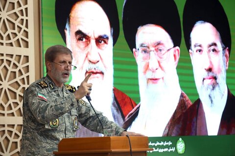 فرمانده کل ارتش: جایزه ۵ میلیاردی برای کشتن یا دستگیری نیروهای آمریکایی تعیین شده است