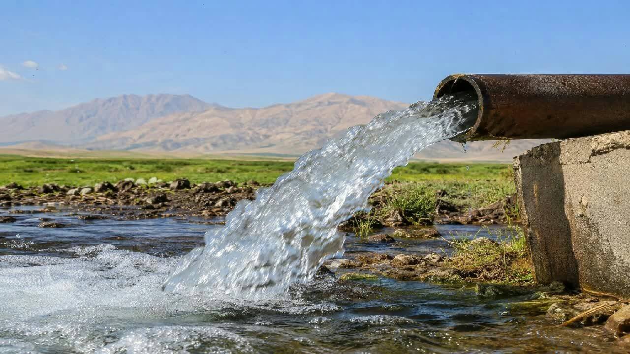 انسداد هزار حلقه چاه غیرمجاز در کرمانشاه