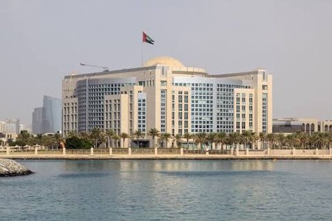 امارات تمام مبادلات تجاری و مالی خود با ایران را تعلیق کرد