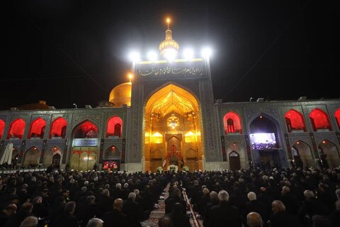 حرم رضوی در سوگ آقای شهید ایران با حضور فرزند ارشد رهبر شهید +ویدئو