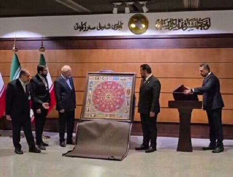 ناسپاسی رئیس پارلمان عراق پس از دریافت هدیه از قالیباف؛ الحلبوسی از نام مجعول خلیج فارس استفاده کرد +عکس