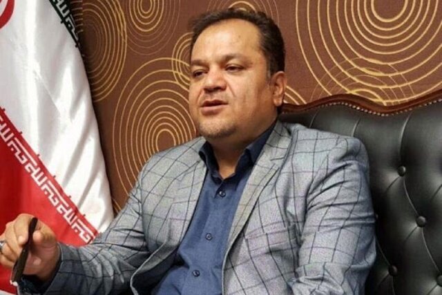 یک کارشناس اقتصادی درباره وضعیت بازار ارز: با این روش‌ها جلوی انفجار قیمت دلار را بگیرید