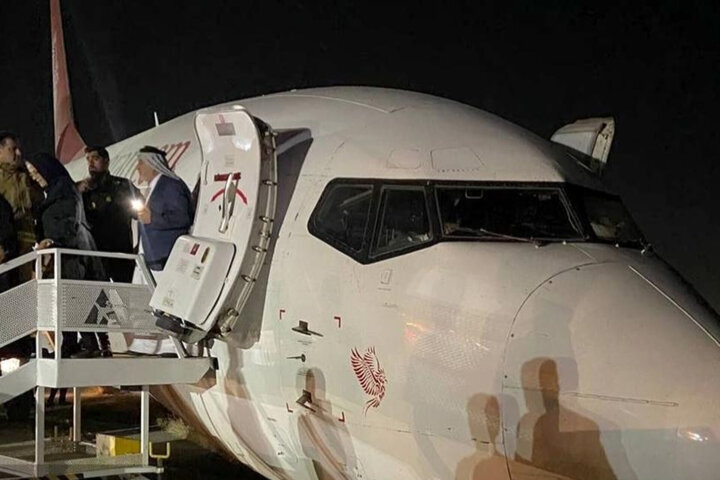 خروج یک هواپیما از باند فرودگاه مشهد +عکس