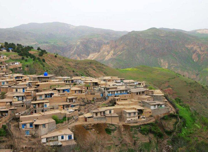 روستای کندوله، بهشت کوهپایه‌ای در میان نهرها و تاکستان‌ها
