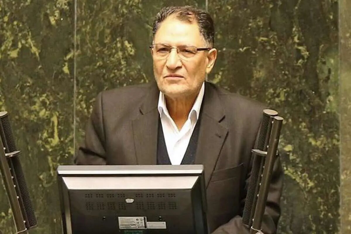 آوایی: مذاکره تسلیم نیست؛ فقر هم با شعار درمان نمی‌شود