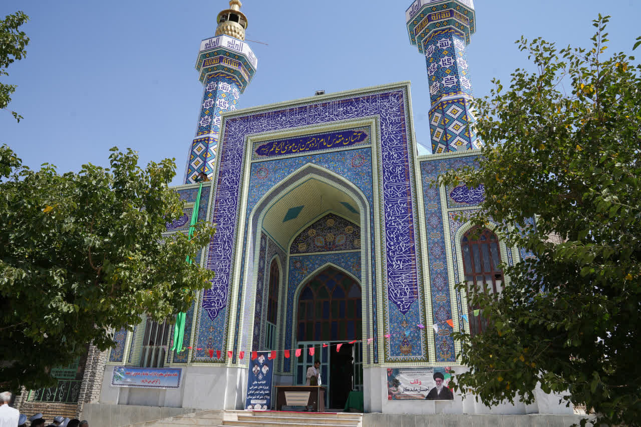 وقف گامی استوار در مسیر محرومیت‌زدایی؛ از افتتاح شبستان امامزاده عبدالله(ع) تا ایجاد زنجیره اشتغال برای بانوان