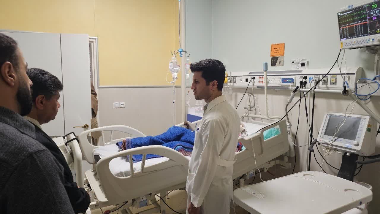 عیادت فرماندار مشهد از مجروحان حادثه بلوار وکیل‌آباد