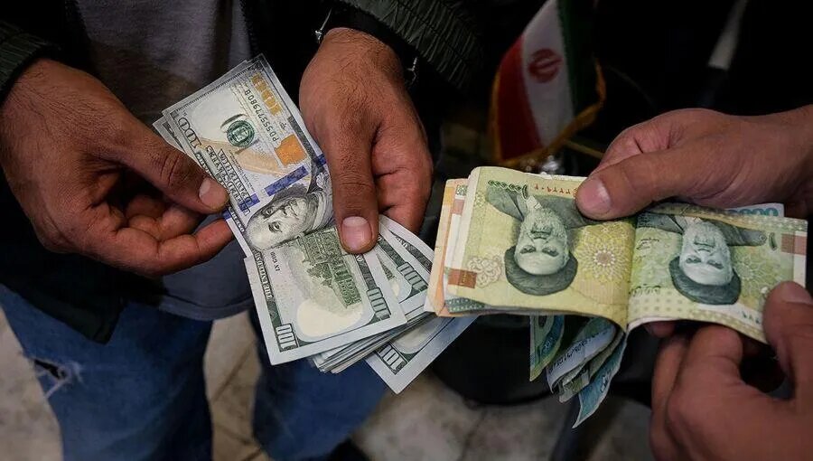 قیمت دلار در آستانه ورود به کانال ۲۳۰هزار تومان +نرخ جدید امروز ۱۵ شهریور